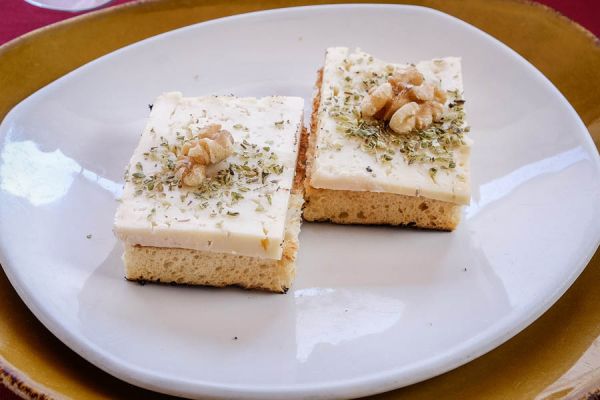 Queso de La Serena con nueces