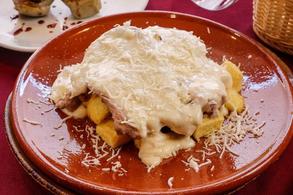 Pork sirloin steak with carbonara sauce