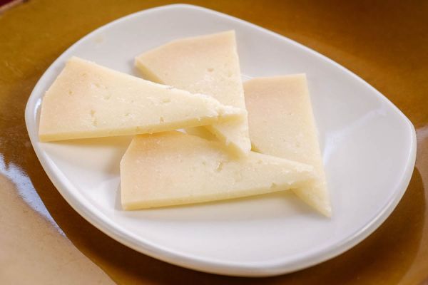 Aged sheep´s milk cheese